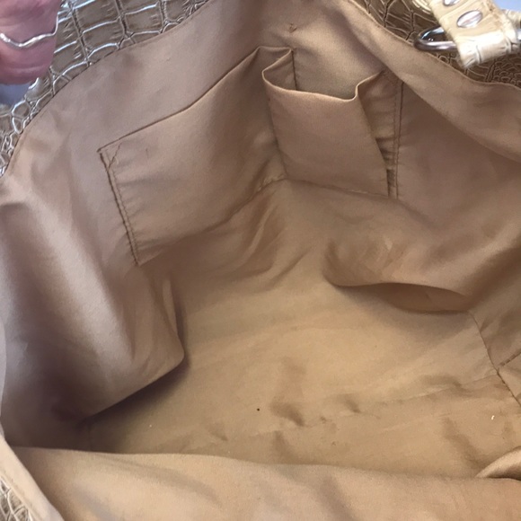 Purse - Picture 3 of 3